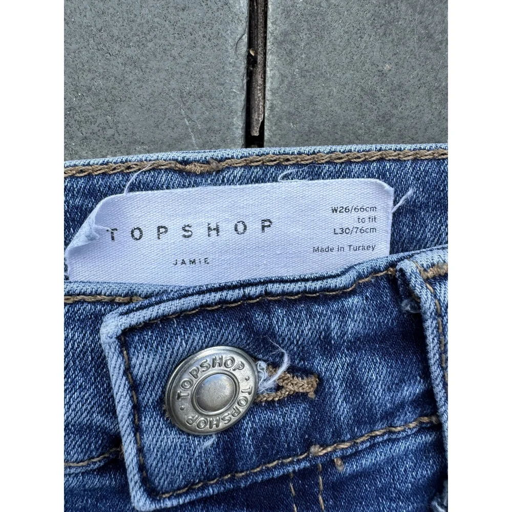 Top Shop Jamie Jeans 26X30 Distressed‎ medium wash